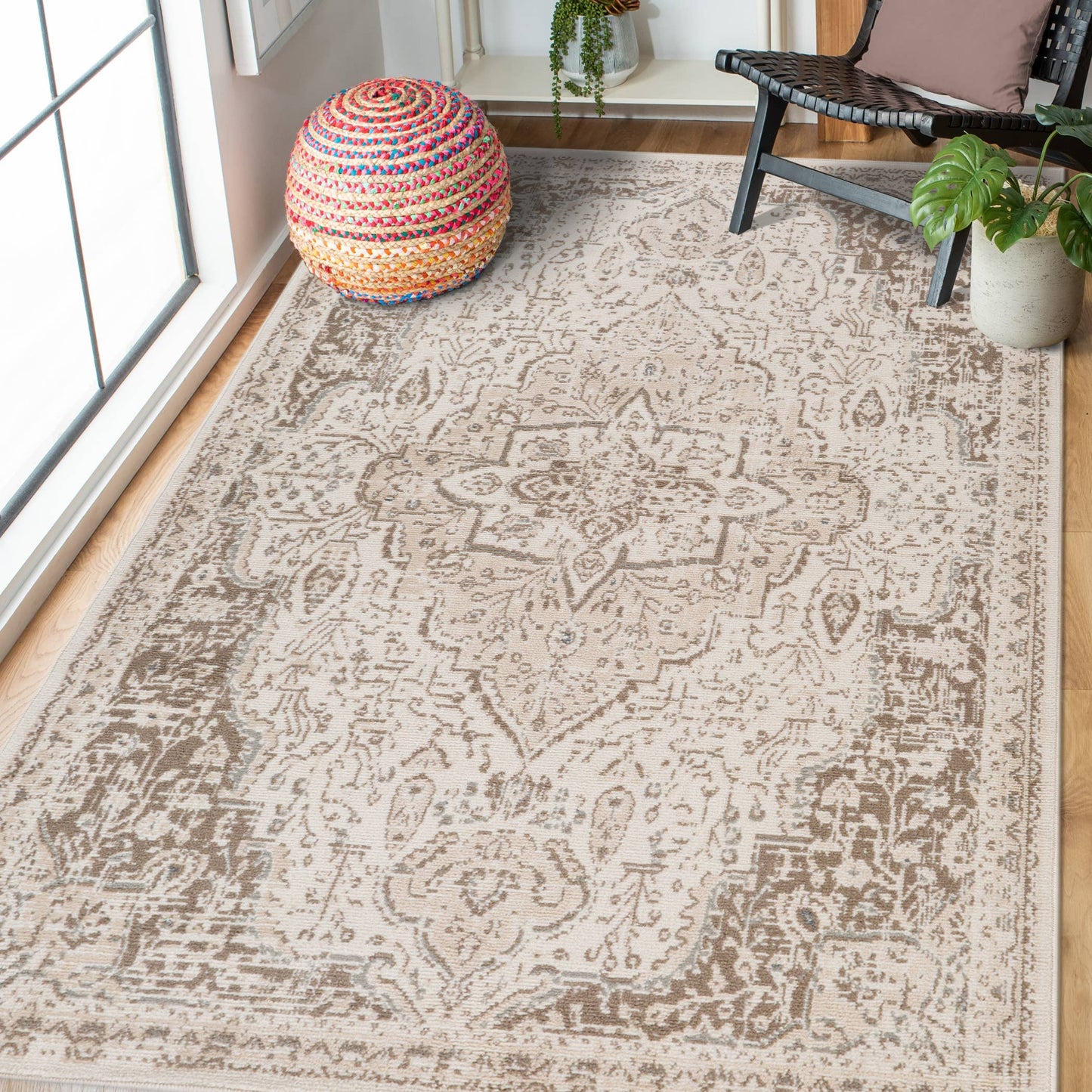 Light Cream Medallion Area Rug