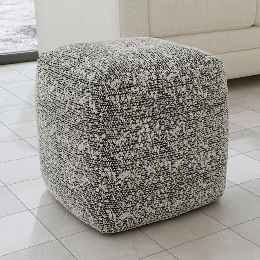Nahara Pouf